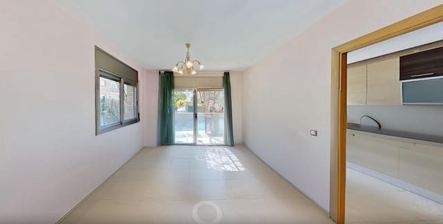 4 chambre Villa/Maison Mitoyenne à vendre à El Vendrell avec piscine garage - 345 000 € (Ref: 8779612)