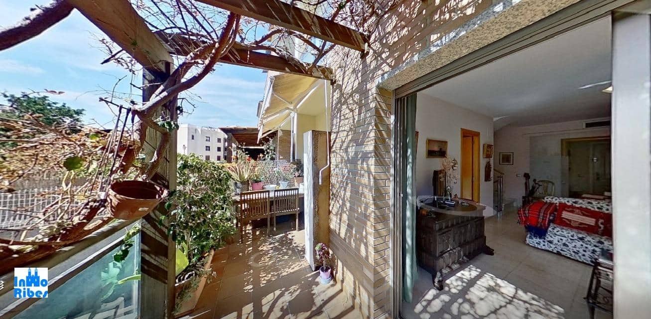 Adosado de 4 habitaciones en El Vendrell en venta con piscina garaje - 345.000 € (Ref: 8779612)