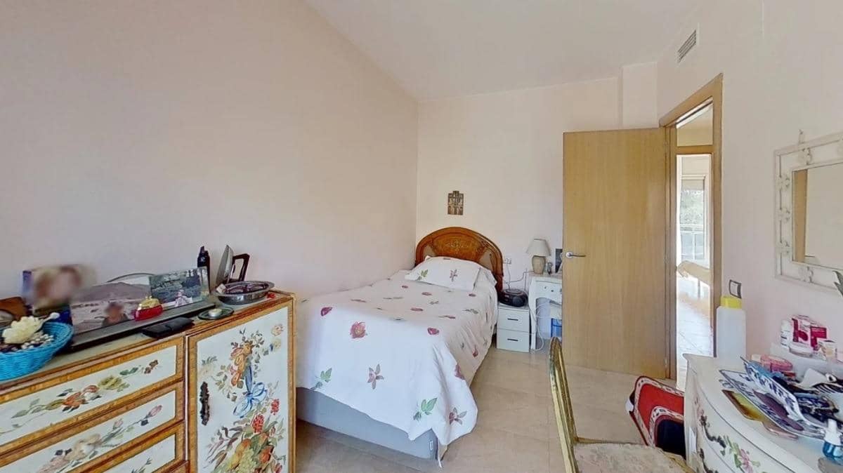 Adosado de 4 habitaciones en El Vendrell en venta con piscina garaje - 345.000 € (Ref: 8779612)