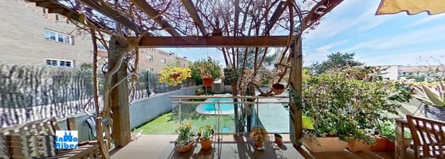 4 chambre Villa/Maison Mitoyenne à vendre à El Vendrell avec piscine garage - 345 000 € (Ref: 8779612)