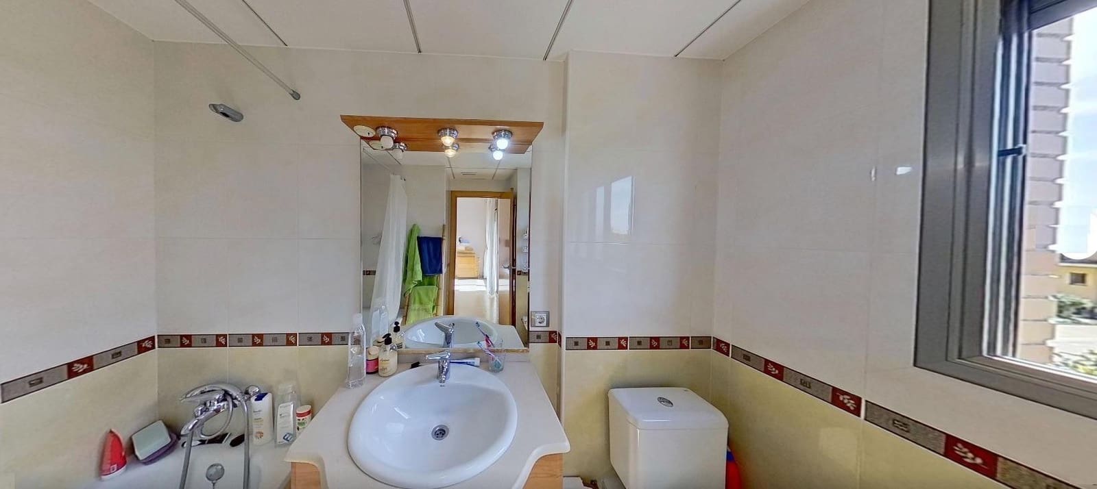 Adosado de 4 habitaciones en El Vendrell en venta con piscina garaje - 345.000 € (Ref: 8779612)