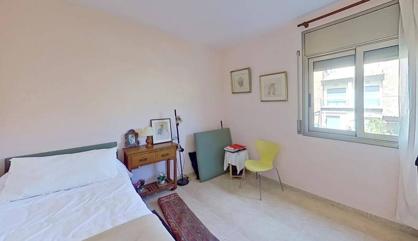 Adosado de 4 habitaciones en El Vendrell en venta con piscina garaje - 345.000 € (Ref: 8779612)