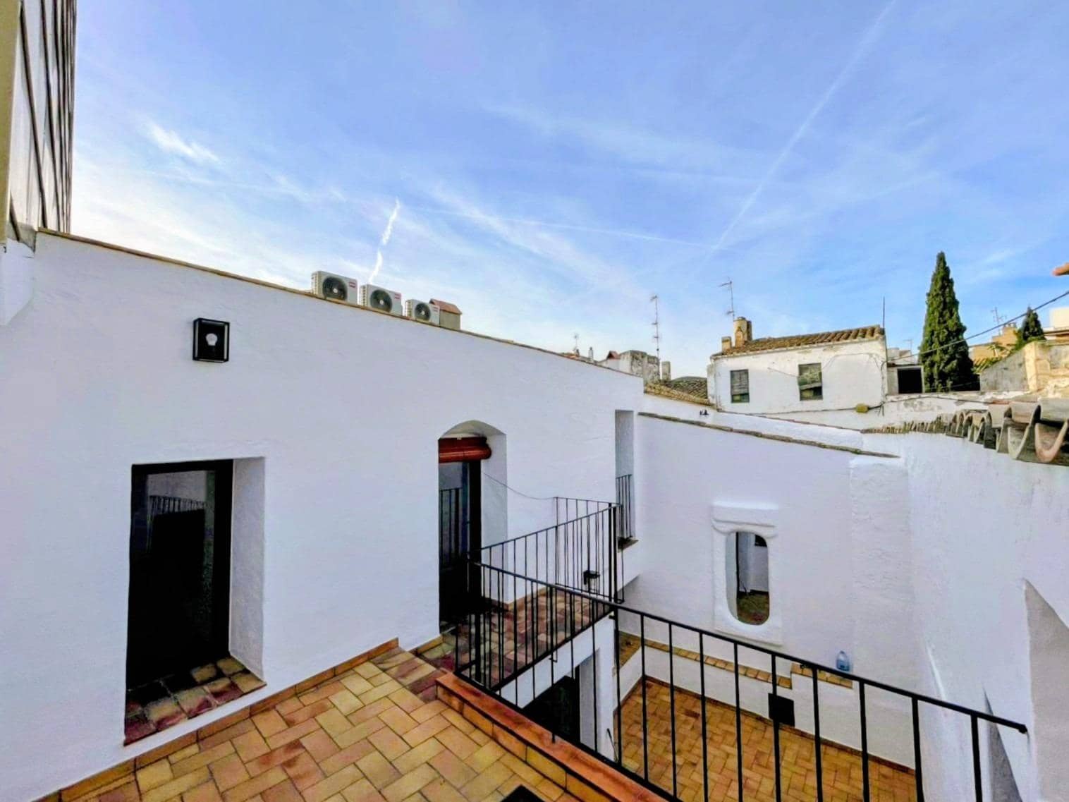 5 bedroom Townhouse for sale in Sant Pere de Ribes with garage - € 890,000 (Ref: 9262671)