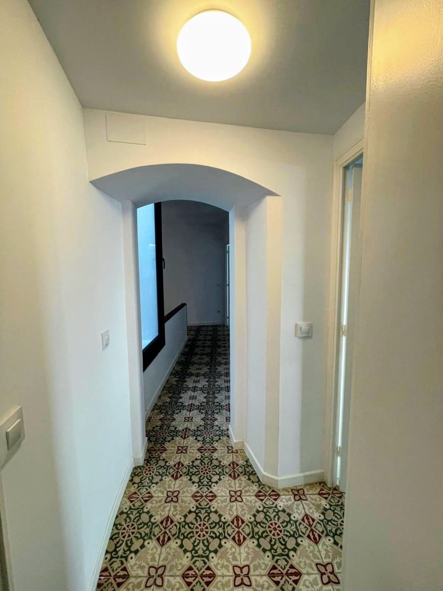 5 bedroom Townhouse for sale in Sant Pere de Ribes with garage - € 890,000 (Ref: 9262671)