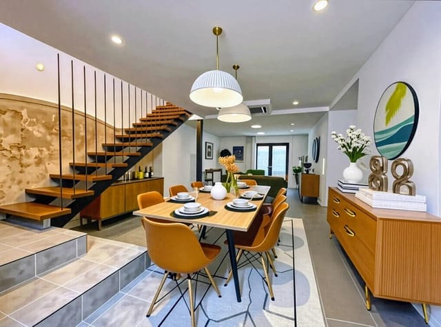 Casa de 5 habitaciones en Sant Pere de Ribes en venta con garaje - 890.000 € (Ref: 9262671)