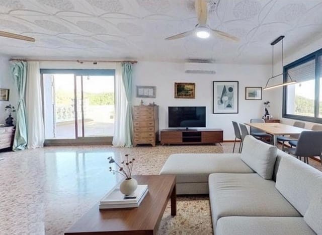 6 sypialnia Willa na sprzedaż w Olivella z basenem garażem - 369 000 € (Ref: 9342126)