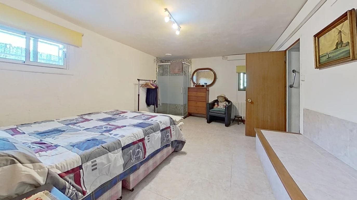 6 sypialnia Willa na sprzedaż w Olivella z basenem garażem - 369 000 € (Ref: 9342126)