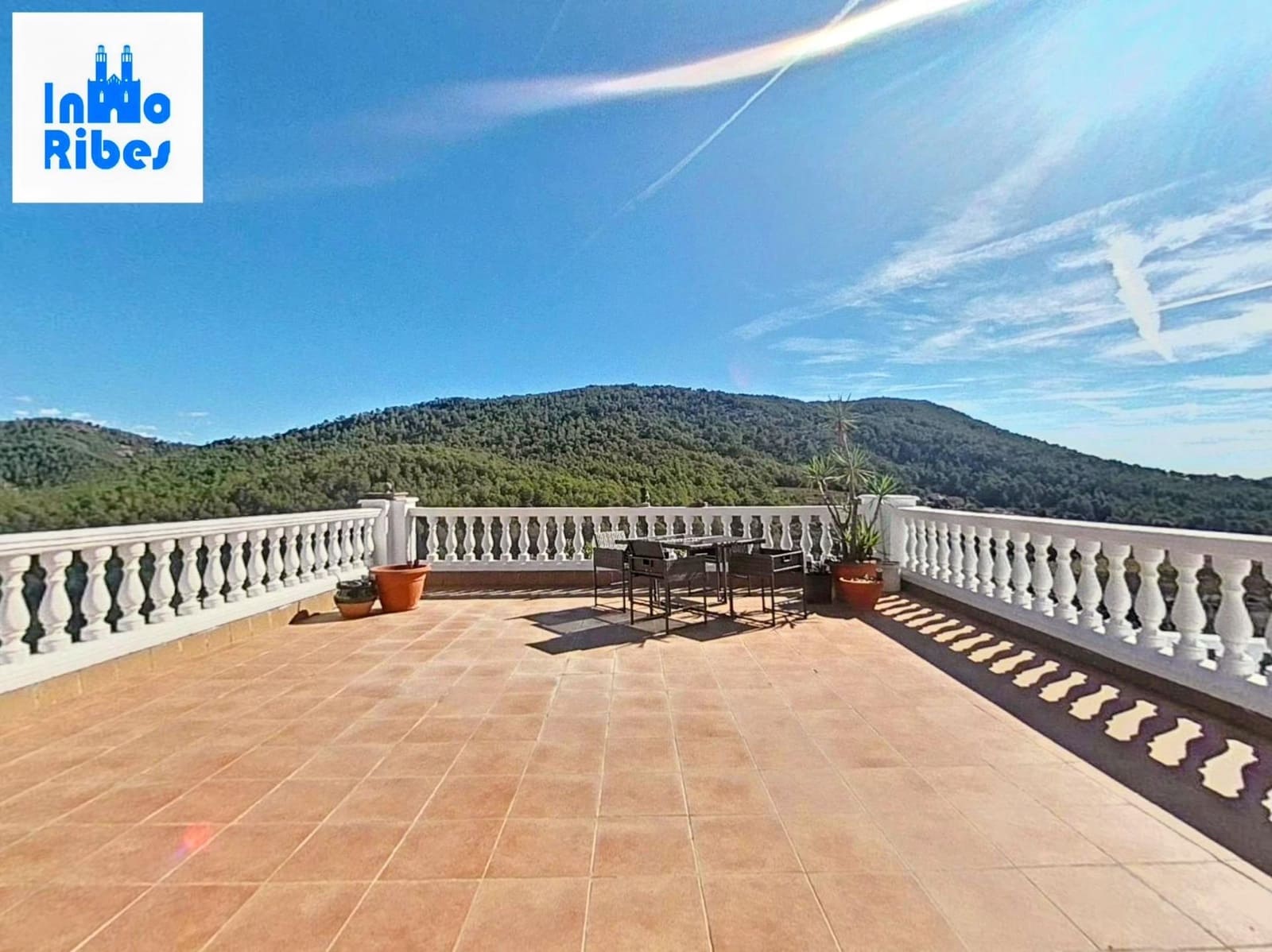 6 chambre Villa/Maison à vendre à Olivella avec piscine garage - 369 000 € (Ref: 9342126)