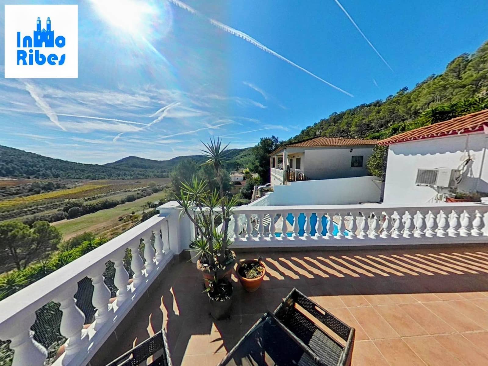 6 chambre Villa/Maison à vendre à Olivella avec piscine garage - 369 000 € (Ref: 9342126)