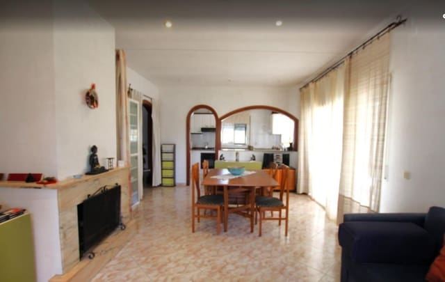 4 Zimmer Villa zu verkaufen in Olivella mit Garage - 294.000 € (Ref: 9349641)