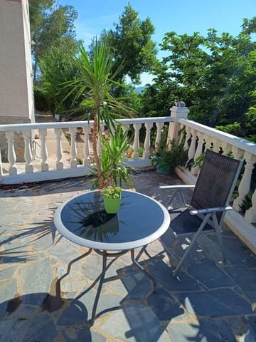 4 Zimmer Villa zu verkaufen in Olivella mit Garage - 294.000 € (Ref: 9349641)