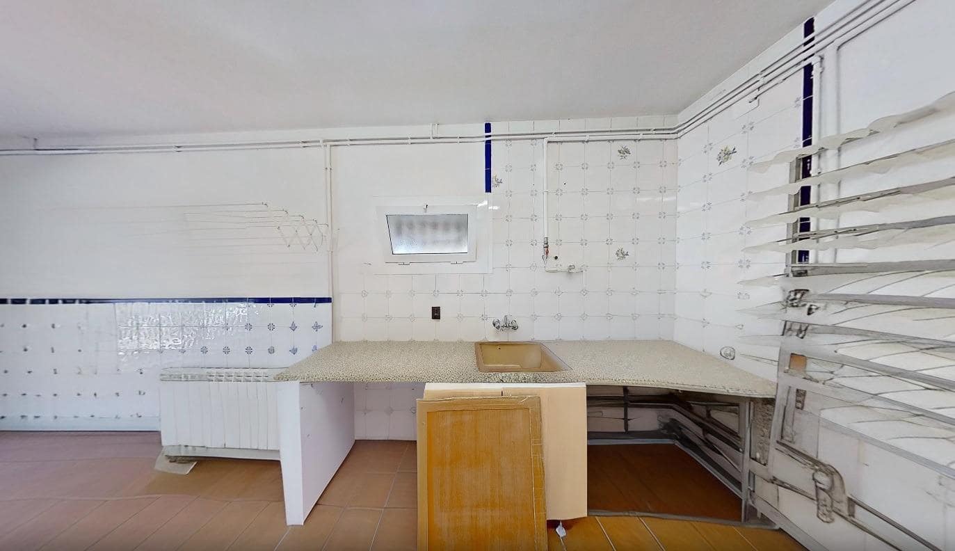 Chalet de 4 habitaciones en Calafell en venta con garaje - 540.000 € (Ref: 9424457)