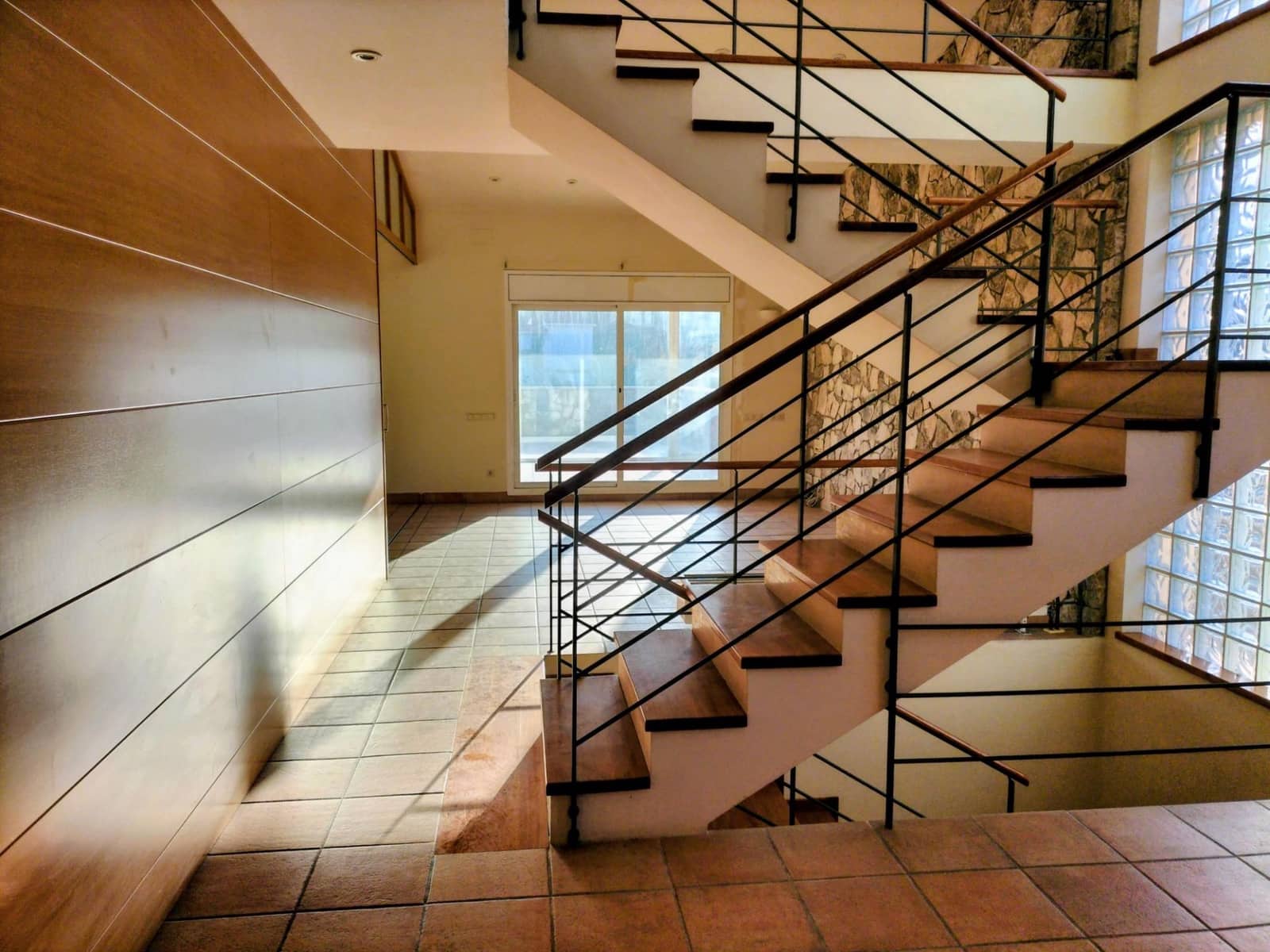 Chalet de 5 habitaciones en Canyelles en venta con piscina - 600.000 € (Ref: 9452795)