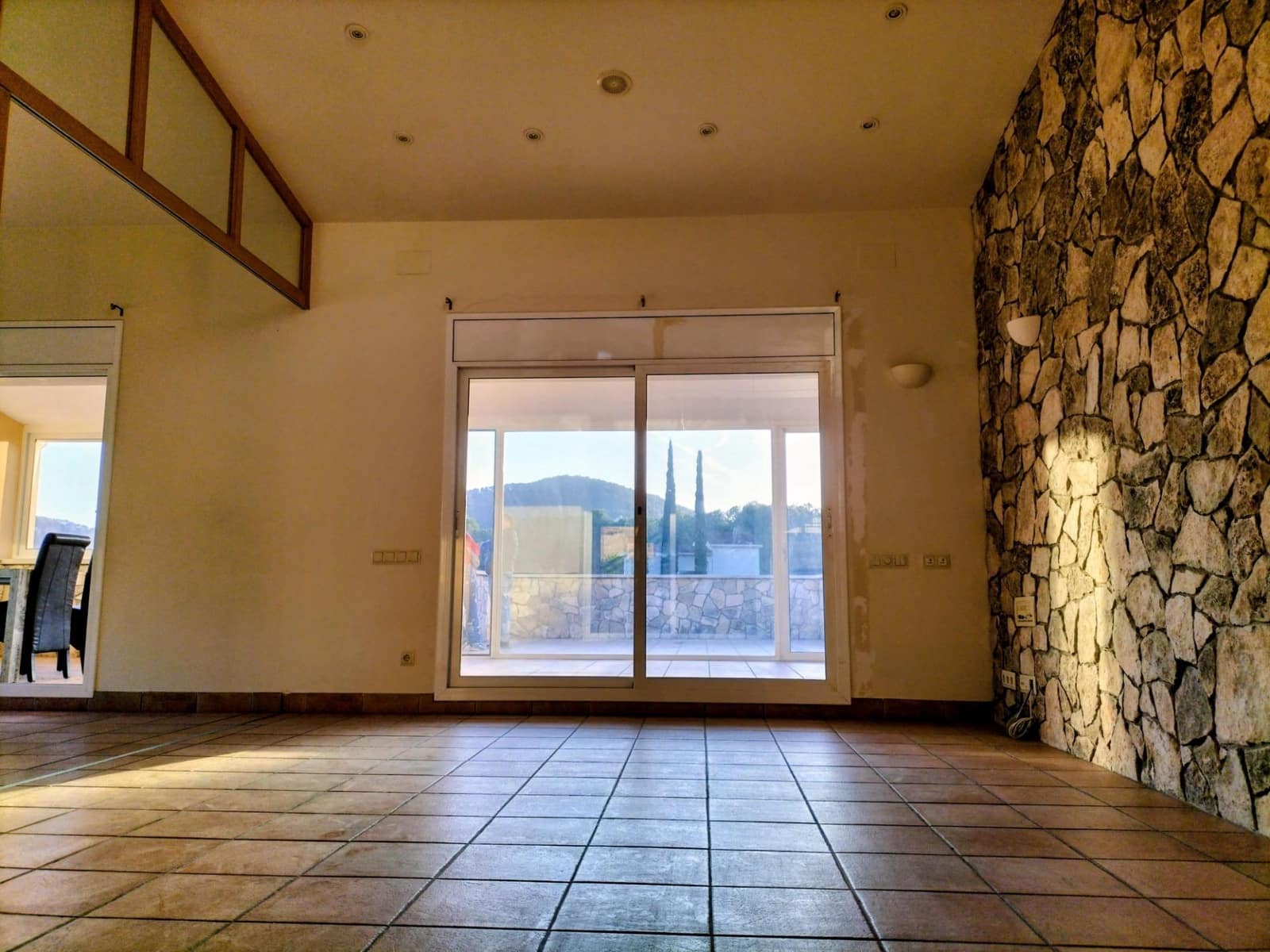 Chalet de 5 habitaciones en Canyelles en venta con piscina - 600.000 € (Ref: 9452795)