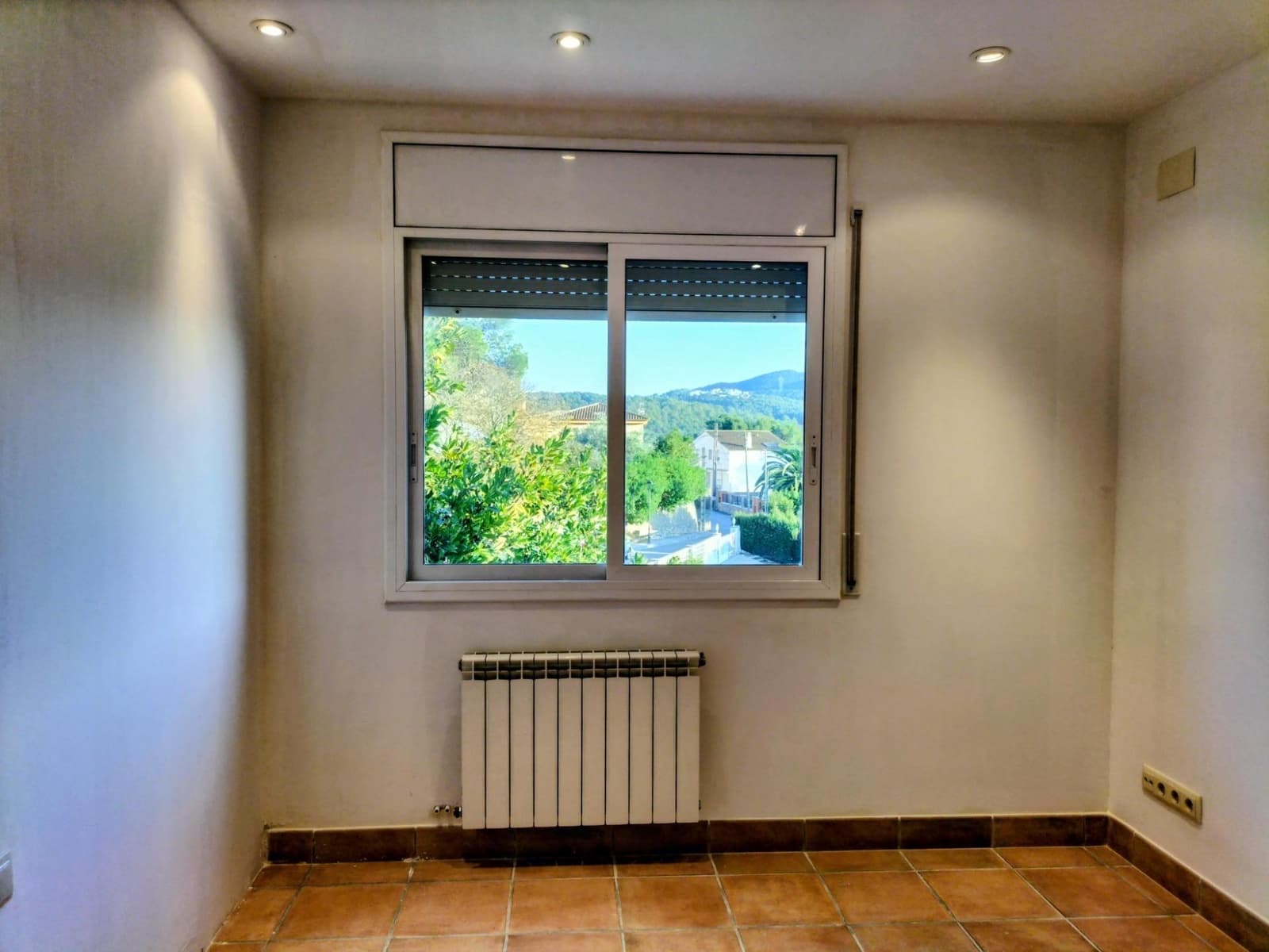 Chalet de 5 habitaciones en Canyelles en venta con piscina - 600.000 € (Ref: 9452795)