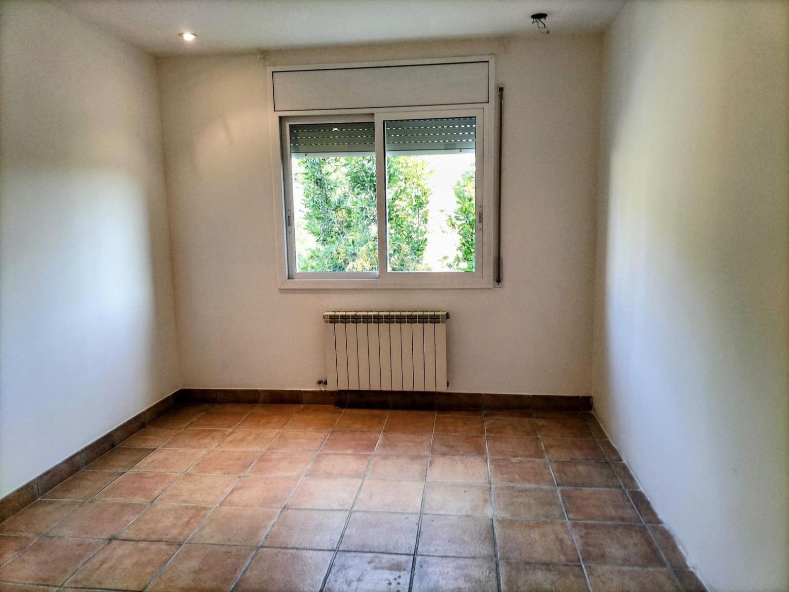 Chalet de 5 habitaciones en Canyelles en venta con piscina - 600.000 € (Ref: 9452795)