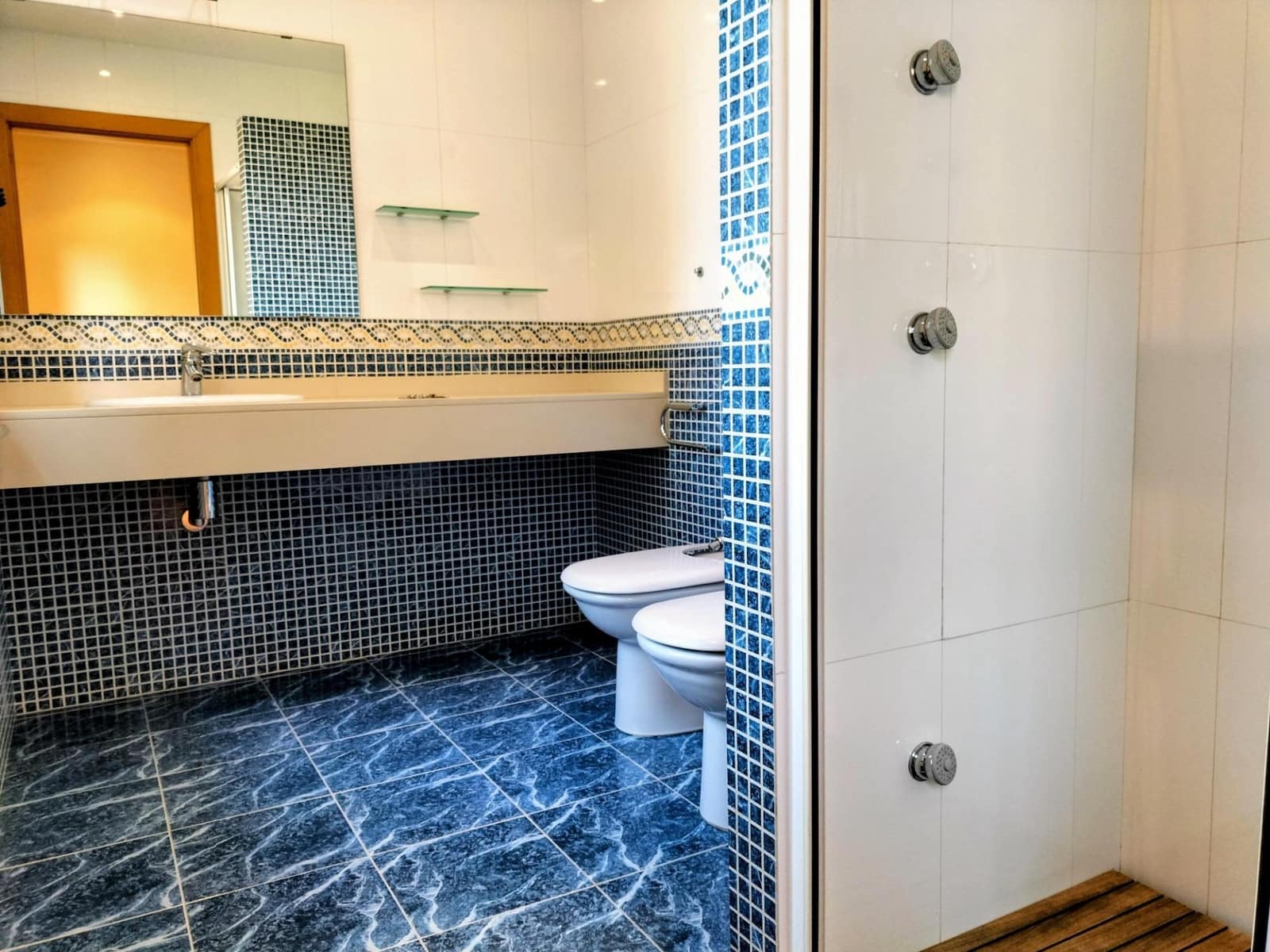 Chalet de 5 habitaciones en Canyelles en venta con piscina - 600.000 € (Ref: 9452795)