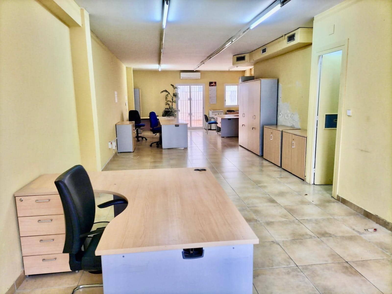 Local Commercial à louer à Sant Pere de Ribes - 1 500 € (Ref: 9474945)