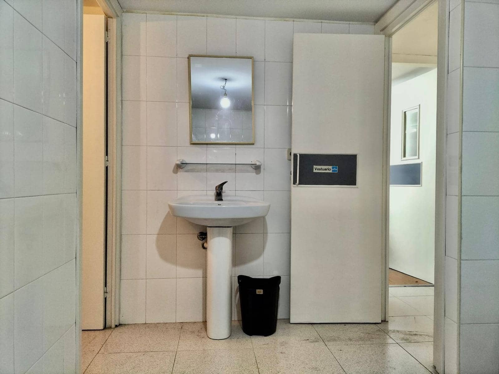 Local Commercial à louer à Sant Pere de Ribes - 1 500 € (Ref: 9474945)