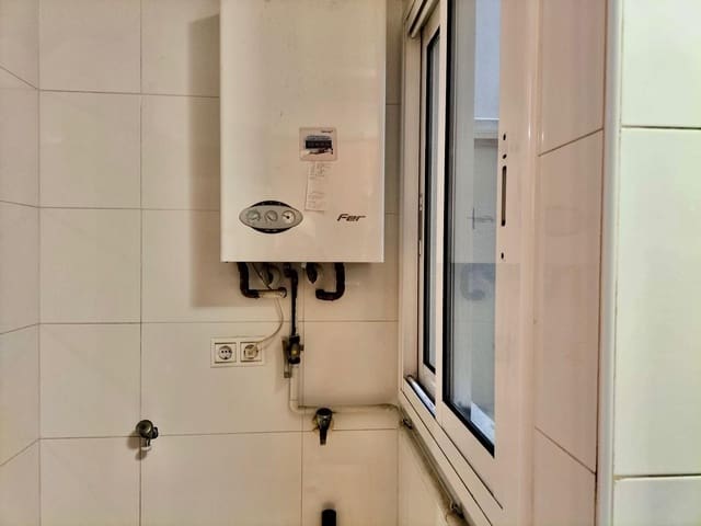 Piso de 2 habitaciones en Sant Pere de Ribes en venta con garaje - 245.000 € (Ref: 9543735)