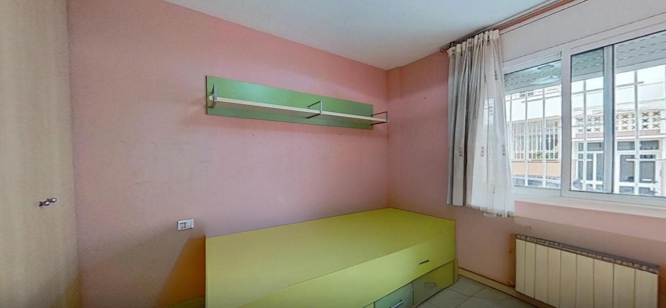 Piso de 2 habitaciones en Sant Pere de Ribes en venta con garaje - 245.000 € (Ref: 9543735)