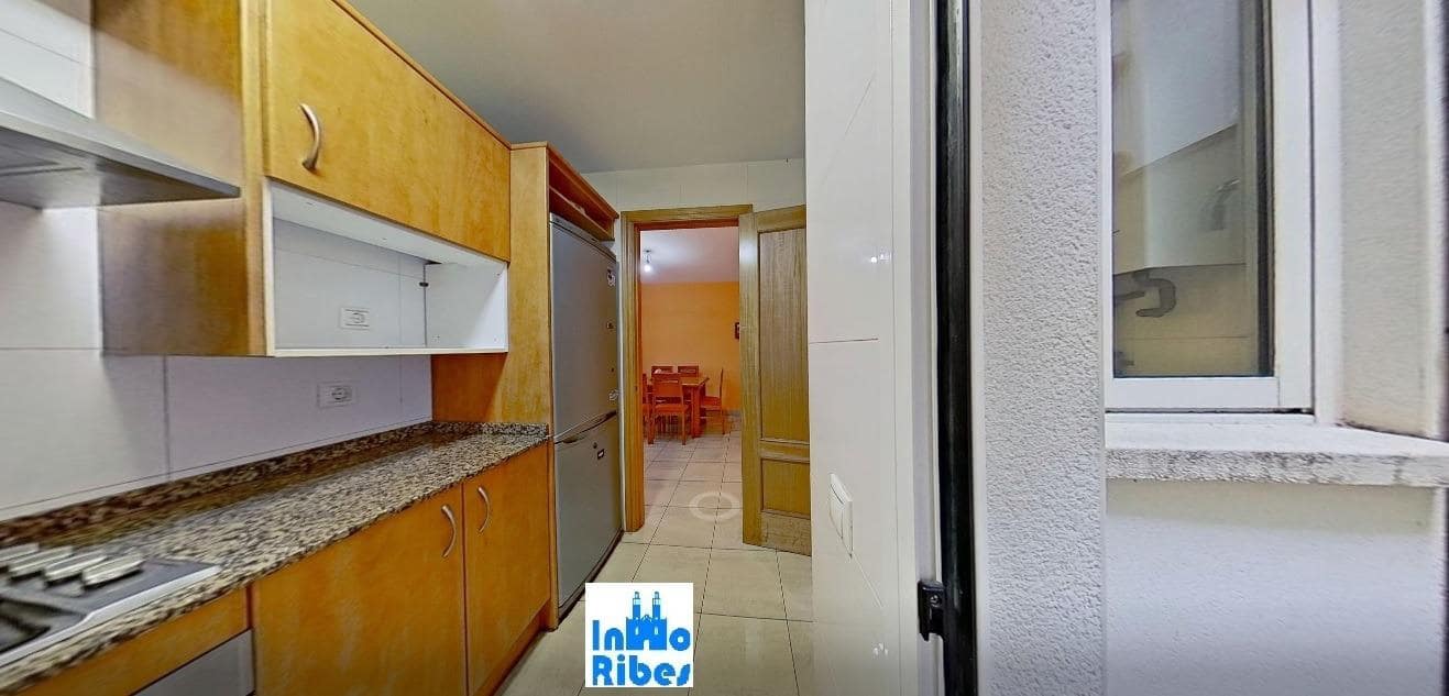 Piso de 2 habitaciones en Sant Pere de Ribes en venta con garaje - 245.000 € (Ref: 9543735)