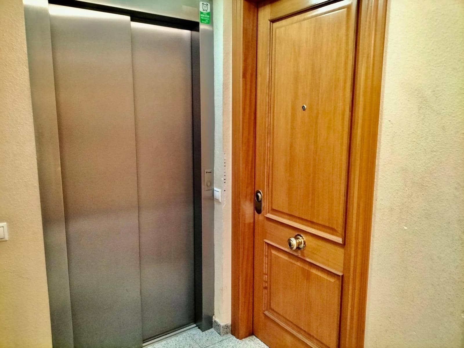 Piso de 2 habitaciones en Sant Pere de Ribes en venta con garaje - 245.000 € (Ref: 9543735)