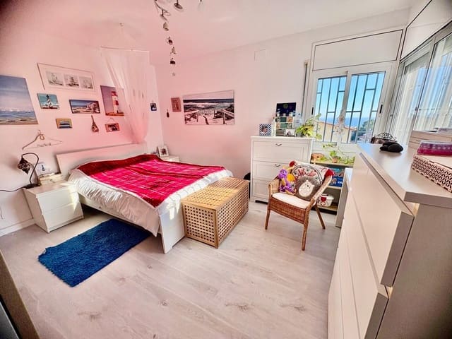 7 soveværelse Villa til salg i Segur de Calafell, Calafell med swimmingpool garage - € 530.000 (Ref: 9548313)