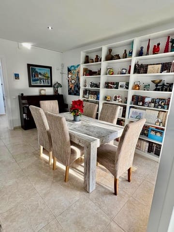 Chalet de 7 habitaciones en Segur de Calafell, Calafell en venta con piscina garaje - 530.000 € (Ref: 9548313)