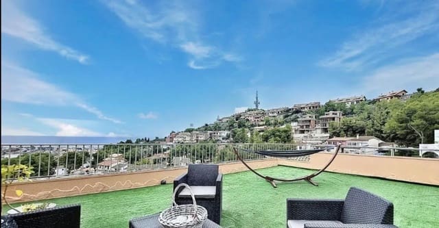 7 makuuhuone Huvila myytävänä paikassa Segur de Calafell, Calafell mukana uima-altaan 
autotalli - 425 000 € (Ref: 9548313)