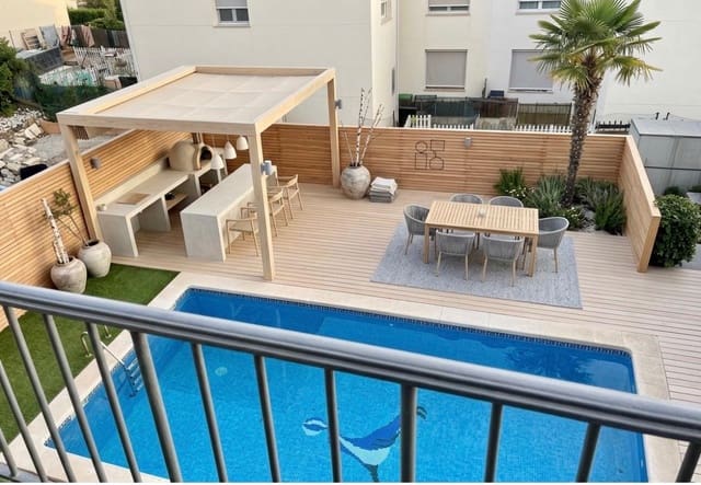 7 soverom Villa til salgs i Segur de Calafell, Calafell med svømmebasseng garasje - € 425 000 (Ref: 9548313)
