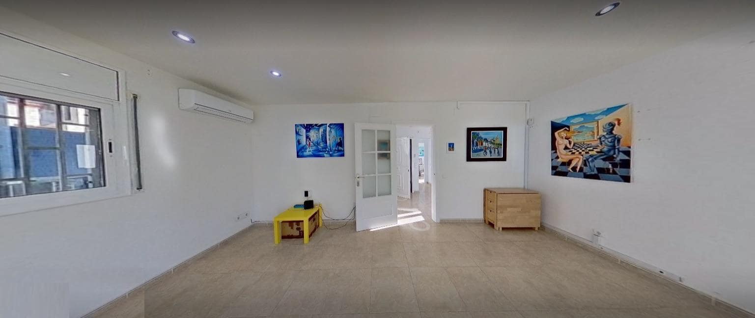 7 soveværelse Villa til salg i Segur de Calafell med swimmingpool garage - € 379.000 (Ref: 9548313)