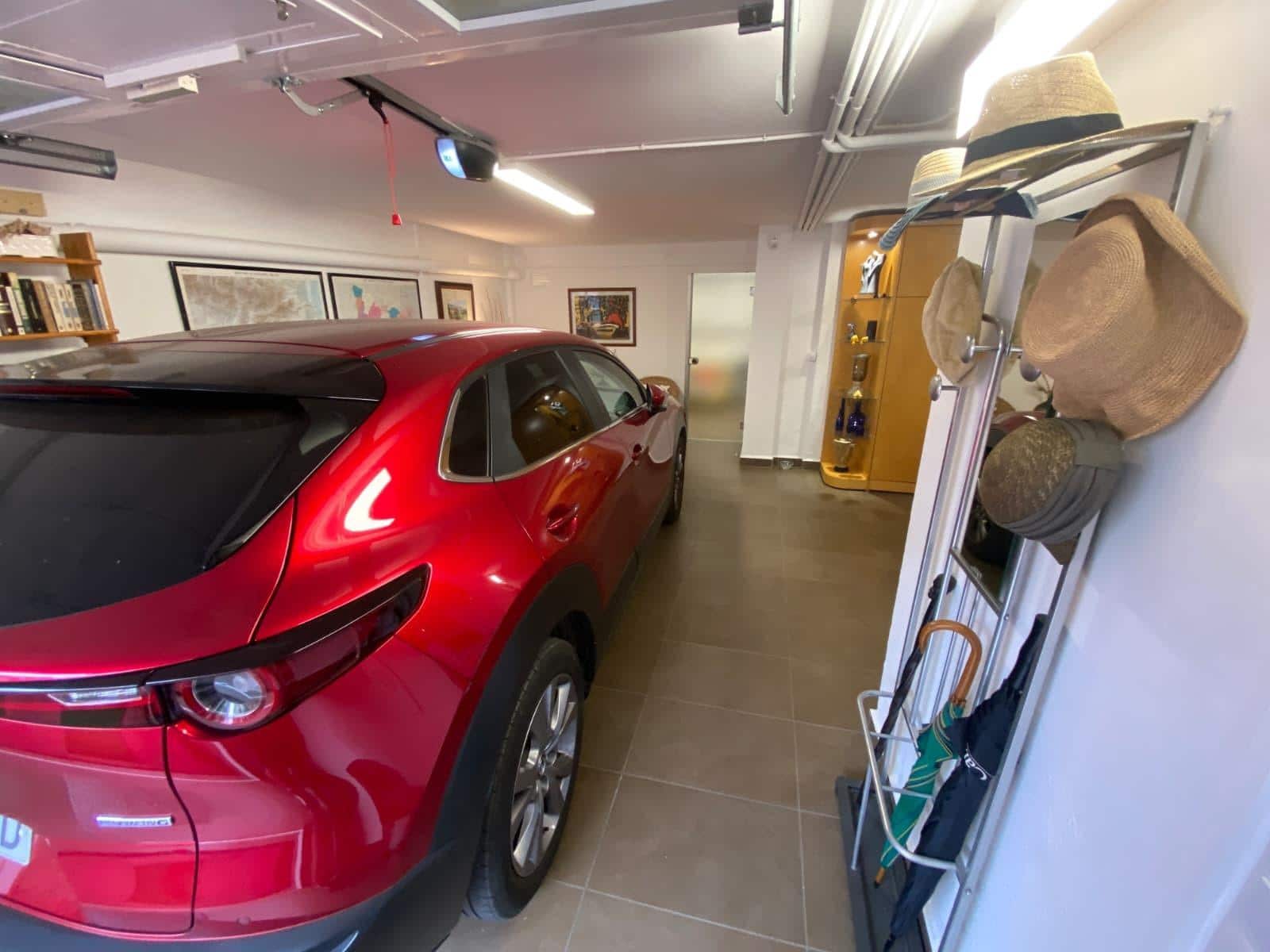 4 bedroom Terraced Villa for sale in Segur de Calafell with garage - € 365,000 (Ref: 9591391)