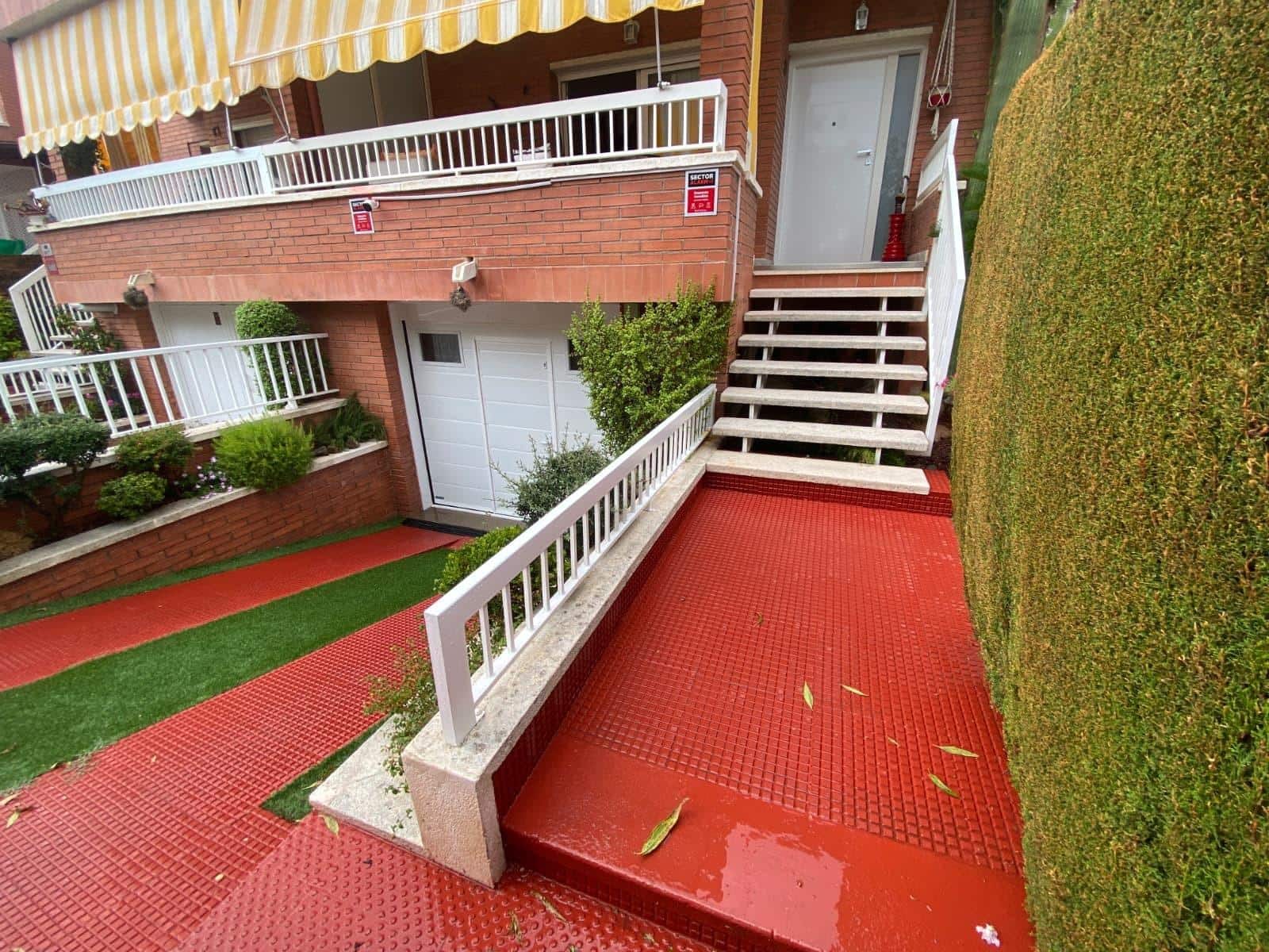 4 bedroom Terraced Villa for sale in Segur de Calafell with garage - € 365,000 (Ref: 9591391)