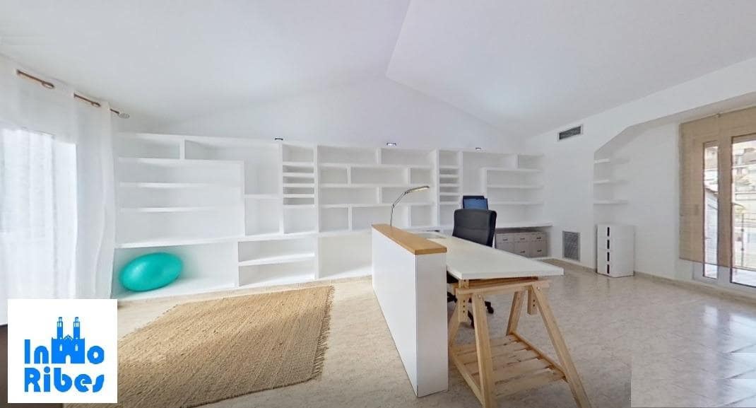 Adosado de 4 habitaciones en Sitges en venta con piscina garaje - 1.145.000 € (Ref: 9621798)