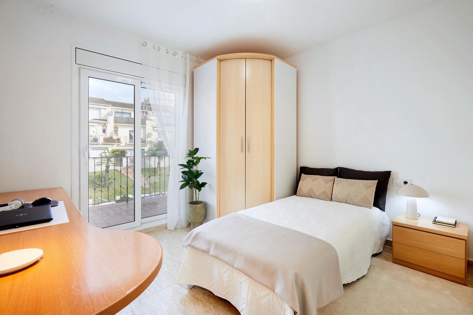 Adosado de 4 habitaciones en Sitges en venta con piscina garaje - 1.145.000 € (Ref: 9621798)