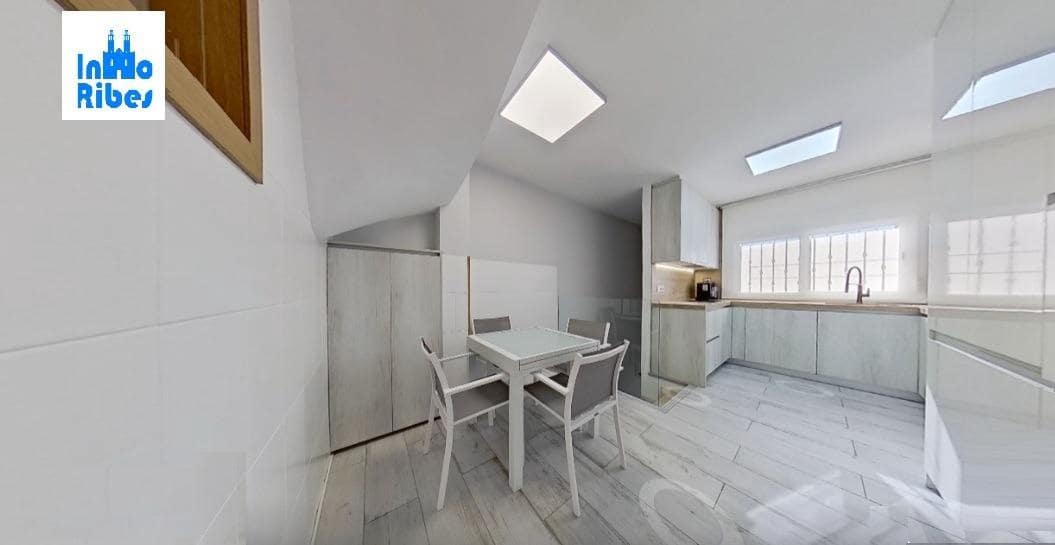 4 bedroom Terraced Villa for sale in Sitges with pool garage - € 1,145,000 (Ref: 9621798)