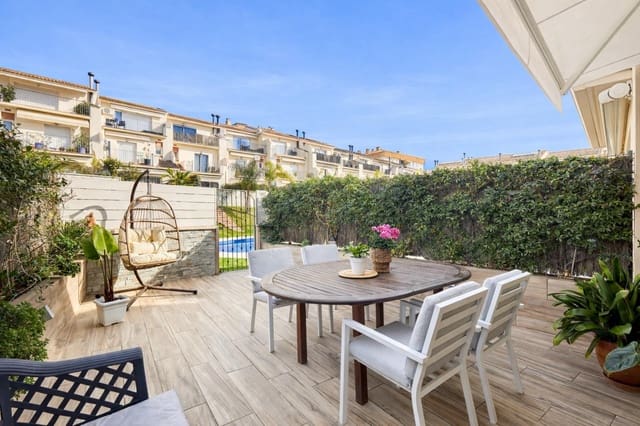 4 bedroom Terraced Villa for sale in Sitges with pool garage - € 1,145,000 (Ref: 9621798)