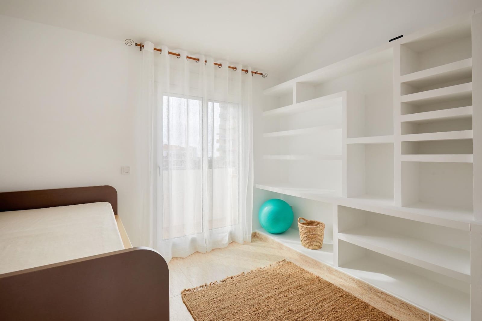 4 bedroom Terraced Villa for sale in Sitges with pool garage - € 1,145,000 (Ref: 9621798)