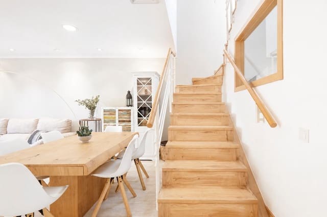 4 soverom Rekkehus til salgs i Sitges med svømmebasseng garasje - € 1 145 000 (Ref: 9621798)