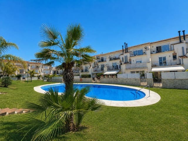 4 soverom Rekkehus til salgs i Sitges med svømmebasseng garasje - € 1 145 000 (Ref: 9621798)