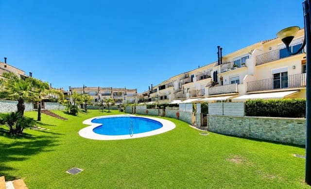 Adosado de 4 habitaciones en Sitges en venta con piscina garaje - 985.000 € (Ref: 9621798)