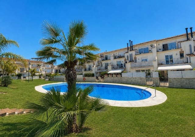 Adosado de 4 habitaciones en Sitges en venta con piscina garaje - 985.000 € (Ref: 9621798)