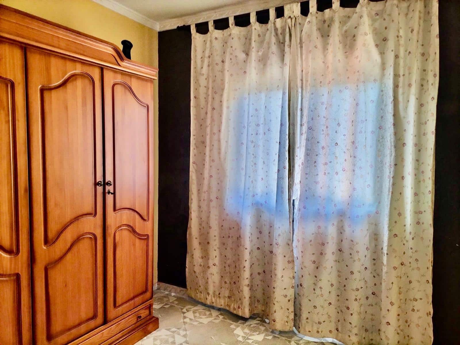 5 bedroom Villa for sale in Canyelles with garage - € 318,000 (Ref: 9639512)