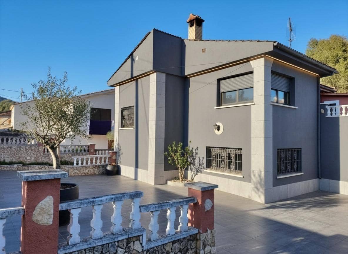 5 sovrum Villa till salu i Canyelles med garage - 309 000 € (Ref: 9639512)