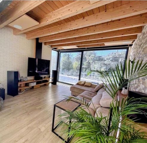 6 soverom Villa til salgs i Begues med svømmebasseng garasje - € 1 290 000 (Ref: 9661974)
