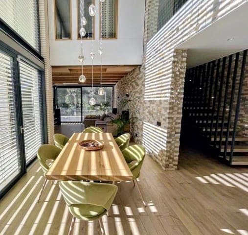 6 soverom Villa til salgs i Begues med svømmebasseng garasje - € 1 290 000 (Ref: 9661974)