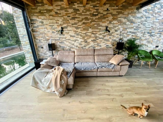 6 soverom Villa til salgs i Begues med svømmebasseng garasje - € 1 290 000 (Ref: 9661974)