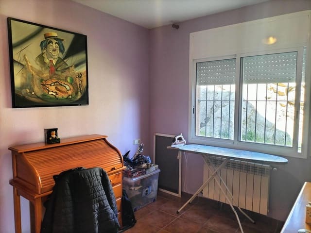 4 slaapkamer Villa te koop in Olivella met garage - € 315.000 (Ref: 9704935)