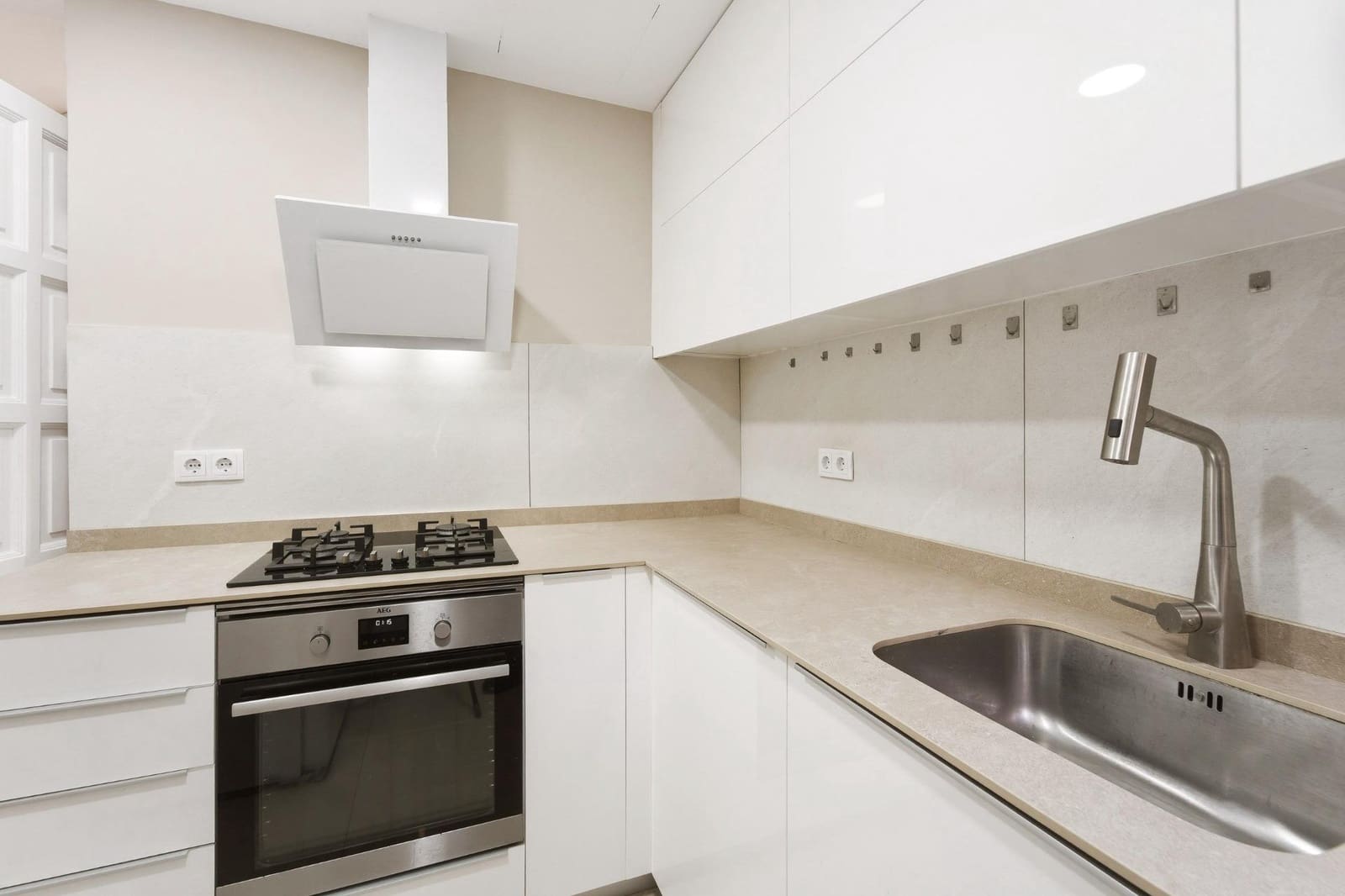4 slaapkamer Appartement te koop in Sitges - € 735.000 (Ref: 9721769)